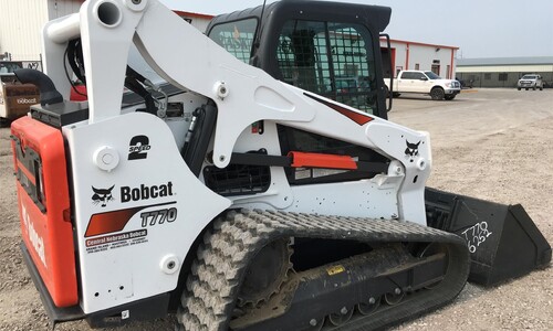 Аренда мини-погрузчика Bobcat T770